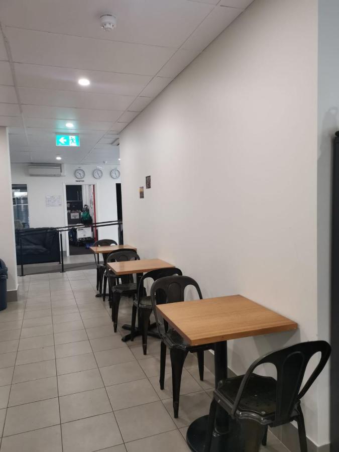 Perth City Backpackers Hostel - Note - Valid Passport Required To Check In Exterior foto